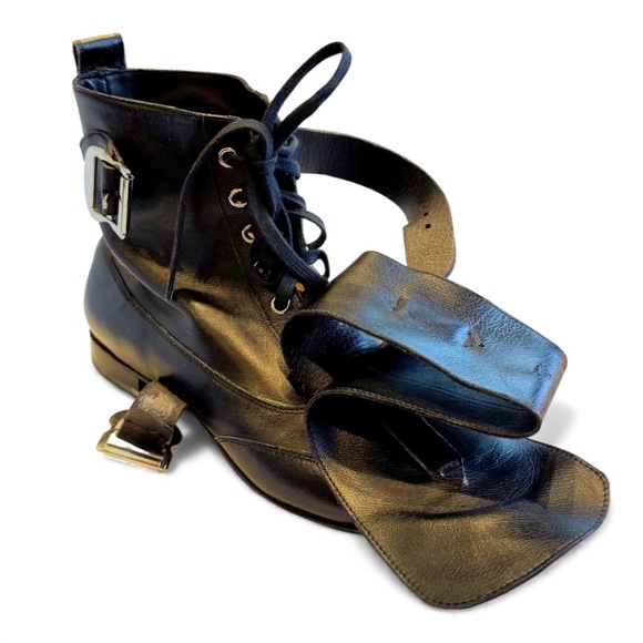 Vivienne Westwood Black Leather Kiltie Buckle Ankle Boots – Size 39 - Picture 3 of 9